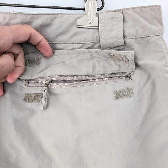 North Face Women's Beige Active Shorts with Relaxed Fit In Size Approx. 14 - Picture 8 of 12